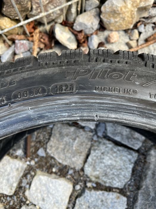 255 35 19 един брой мишелин