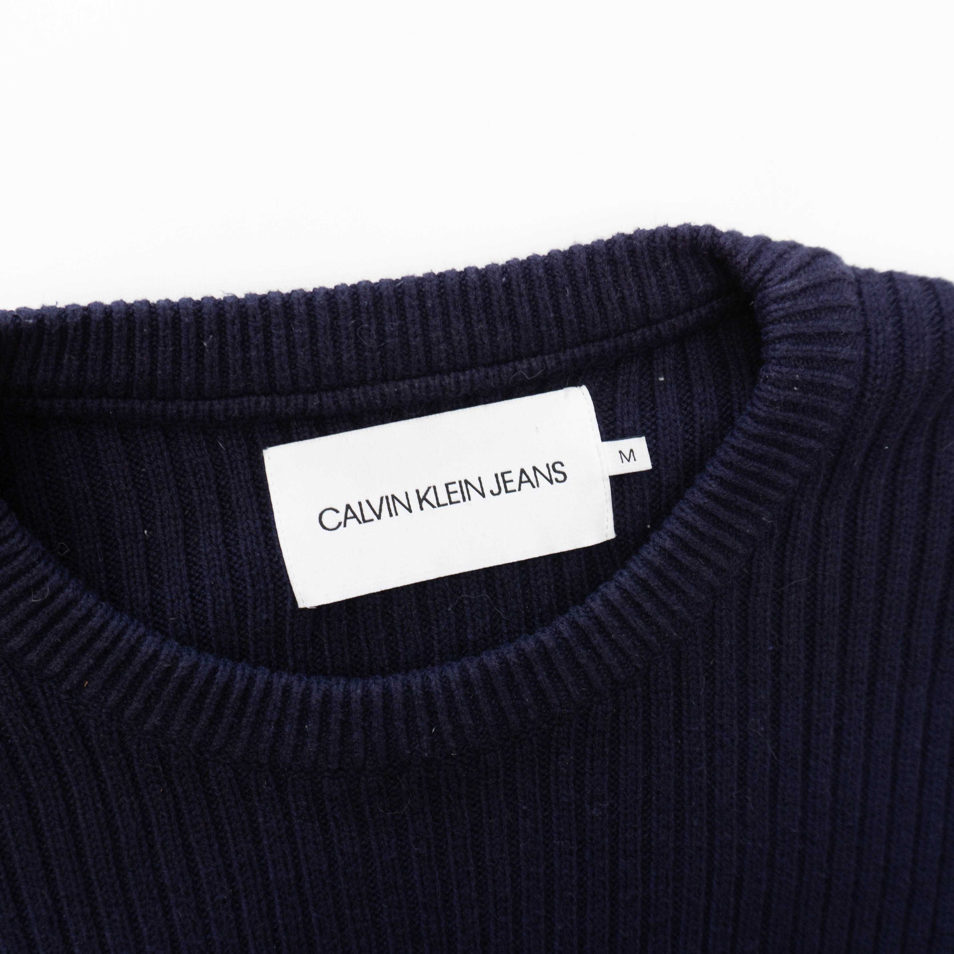 Calvin Klein оригинален мъжки пуловер - М