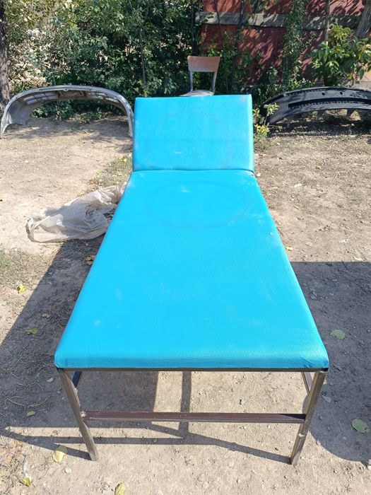 Кушетка для наращивания ресниц