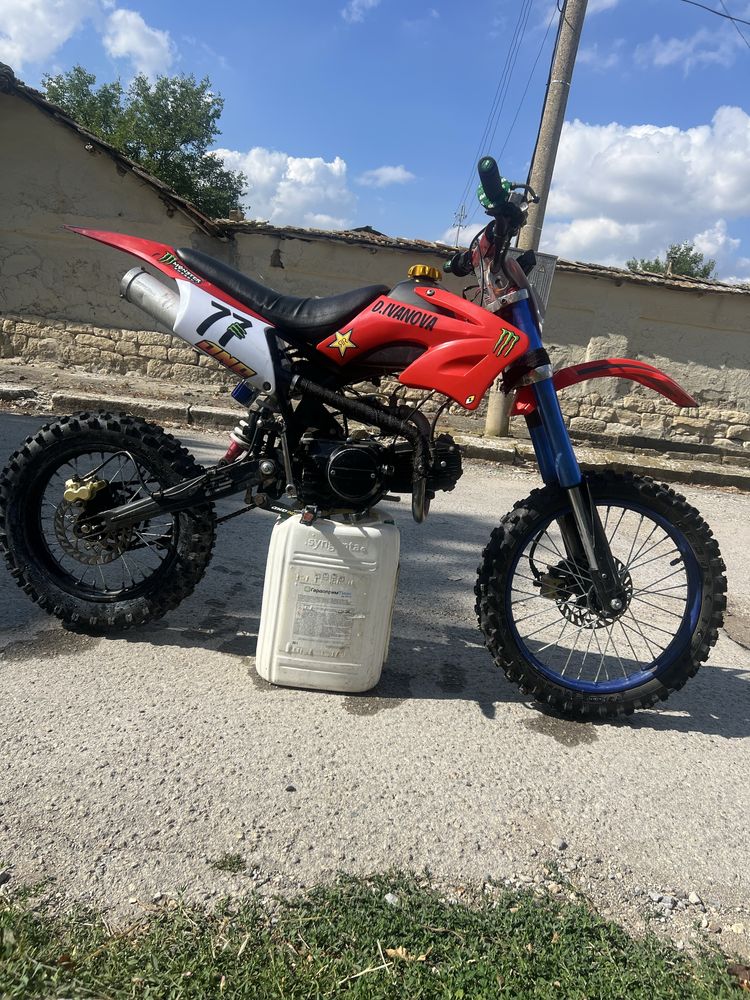 Продавам крос 125cc