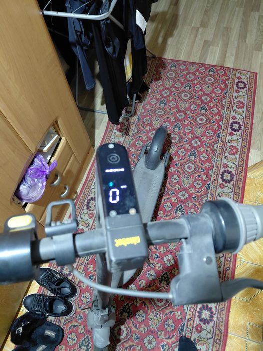 Продам найнбот 9  в блоке