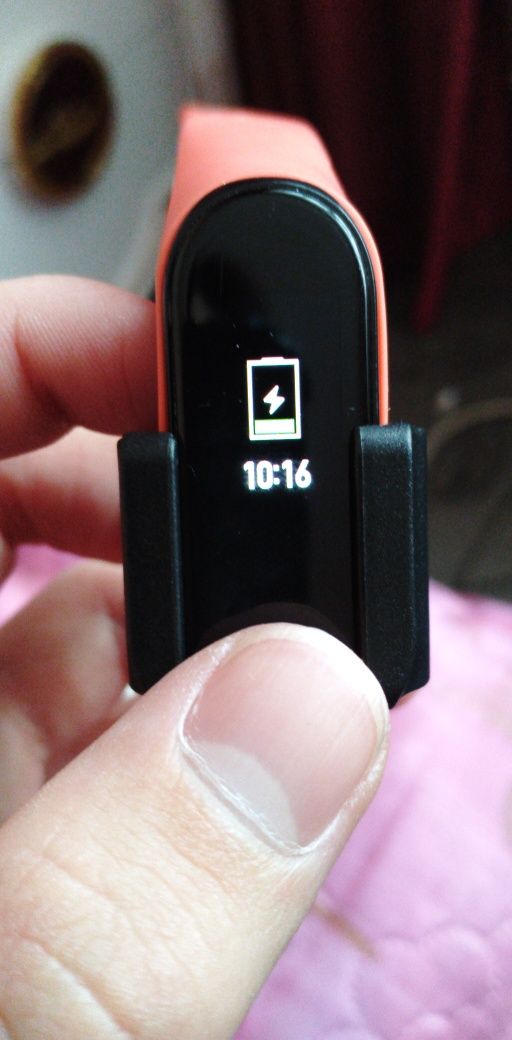 Боковое зарядно устройство для Xiaomi mi band 4