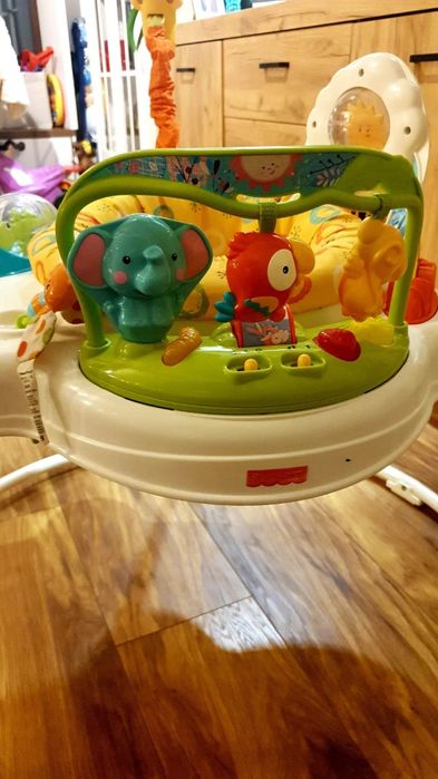 Vând jumper bebe impecabil