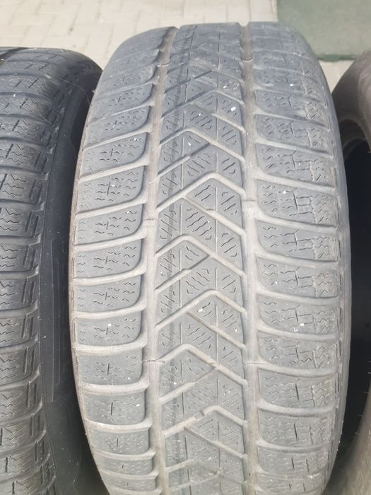 Vand 4 anvelope pirelli iarna m+s 235 55 17 dot 2018