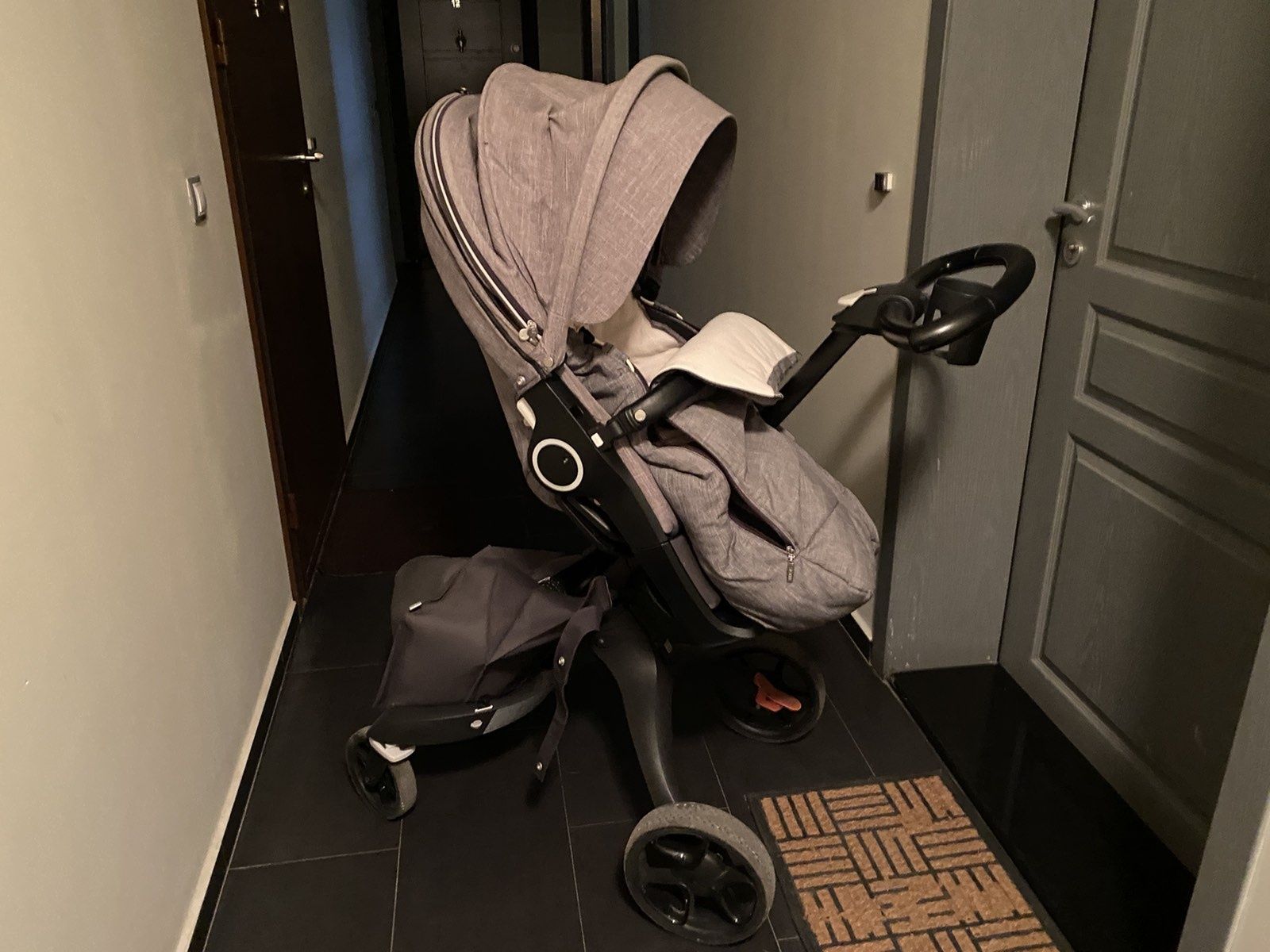 Бебешка количка Stokke v6