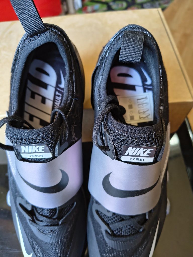 NIKE Zoom - "NEW MODEL 2025"