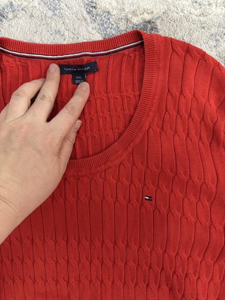 Свитер на весну Tommy Hilfiger размер L