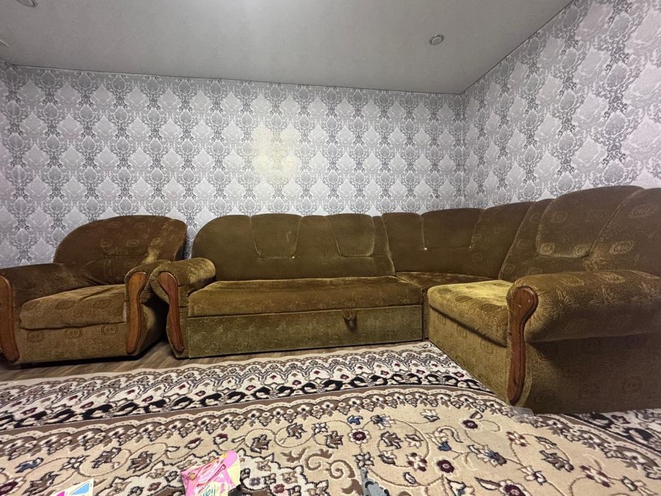 Диван продаеться срочно