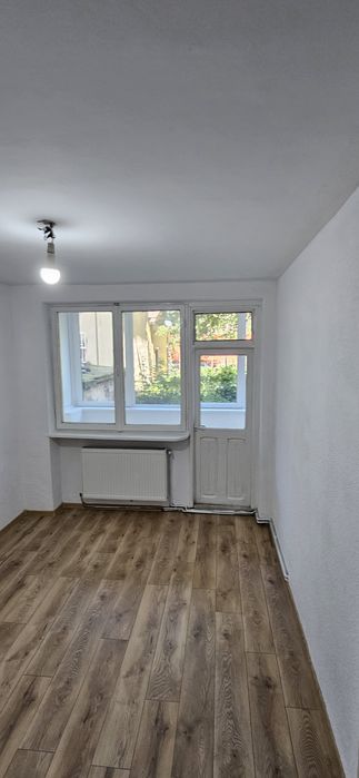 Proprietar vand apartament 2 camere