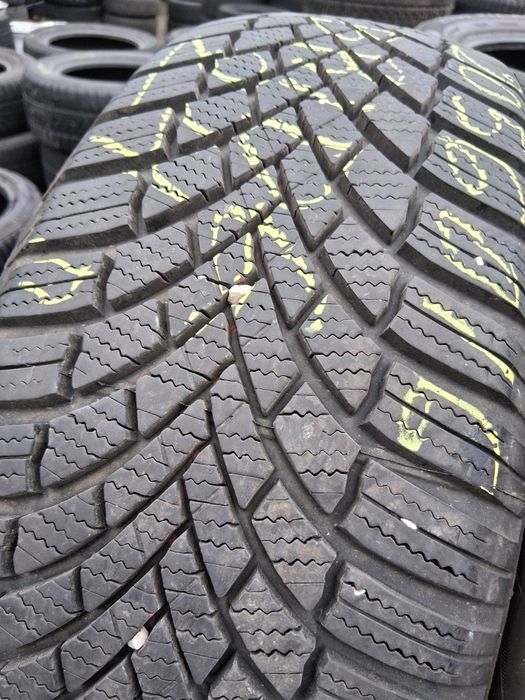 205 60 16 Bridgestone 2бр зимни дот 2024г
