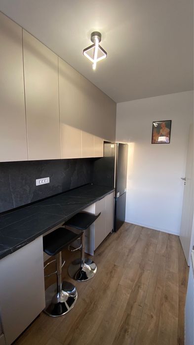 Cazare în Regim Hotelier-Apart. 1-3 cam. Coresi/Avantgarden/Bartolomeu