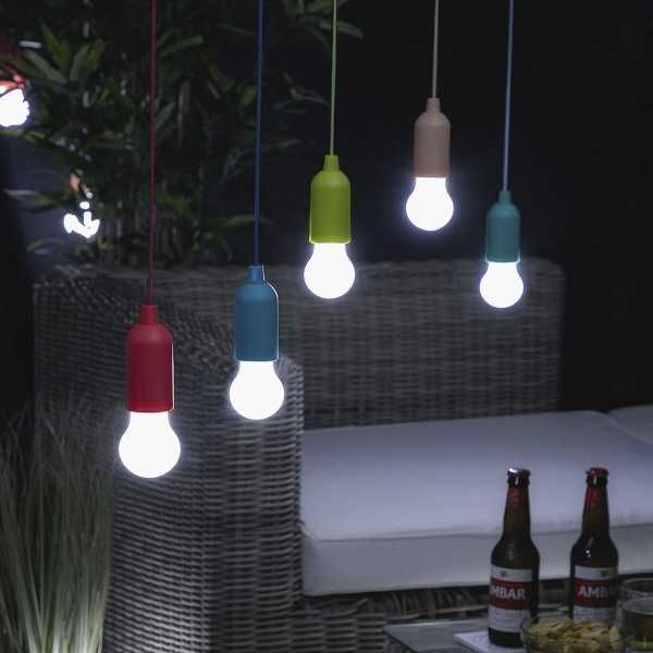 Bec LED portabil, functionare pe baterii, cu intrerupator pe cablu