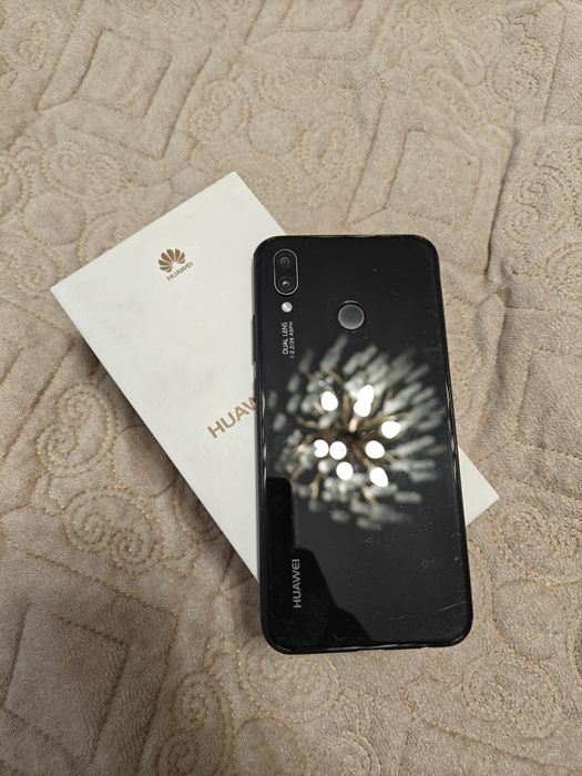 Продам Huawei p20 lite