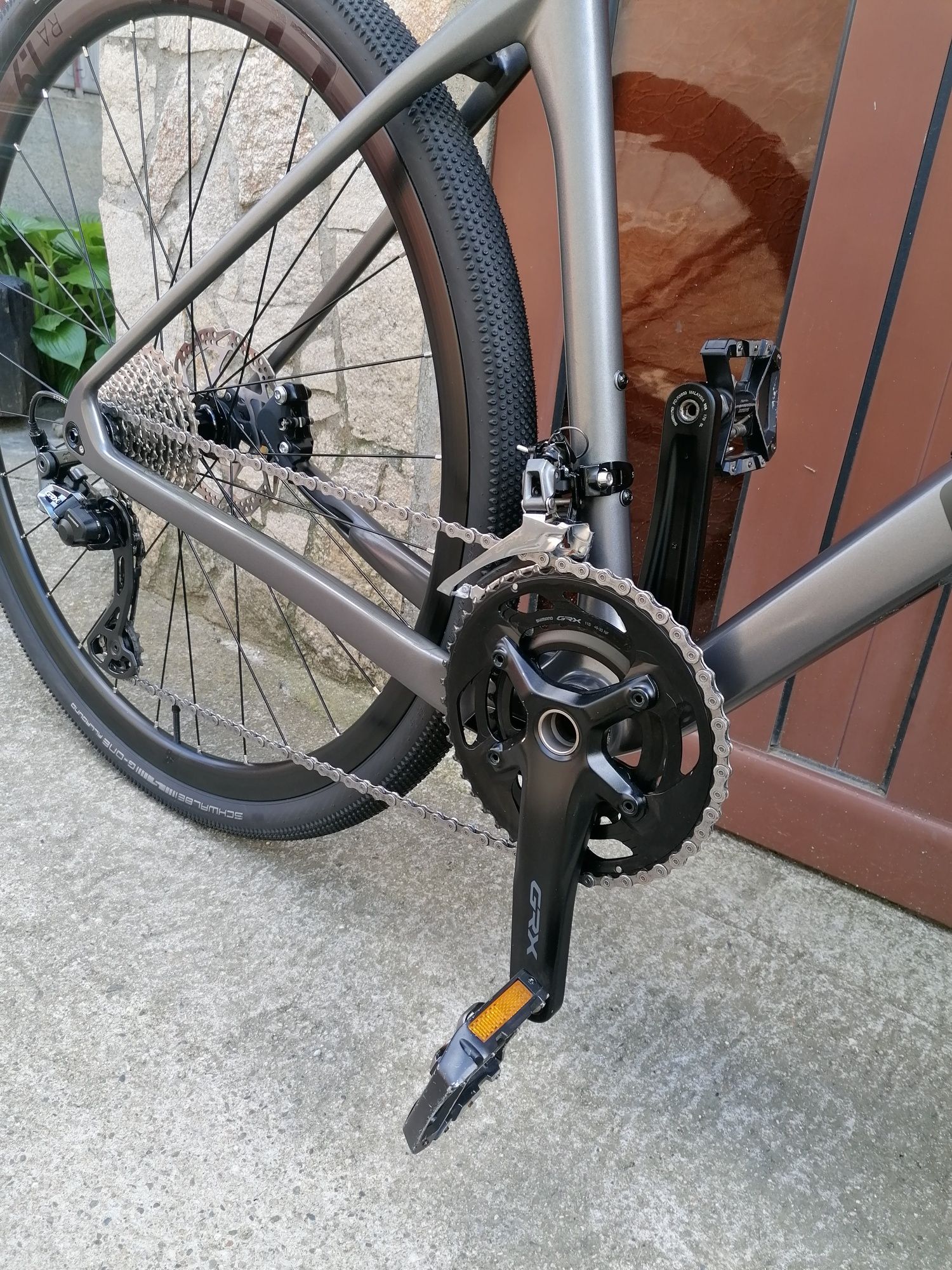 CUBE Карбон Гравел-Хибрид 28 цола, Shimano GRX 2 * 11,Хидравлика