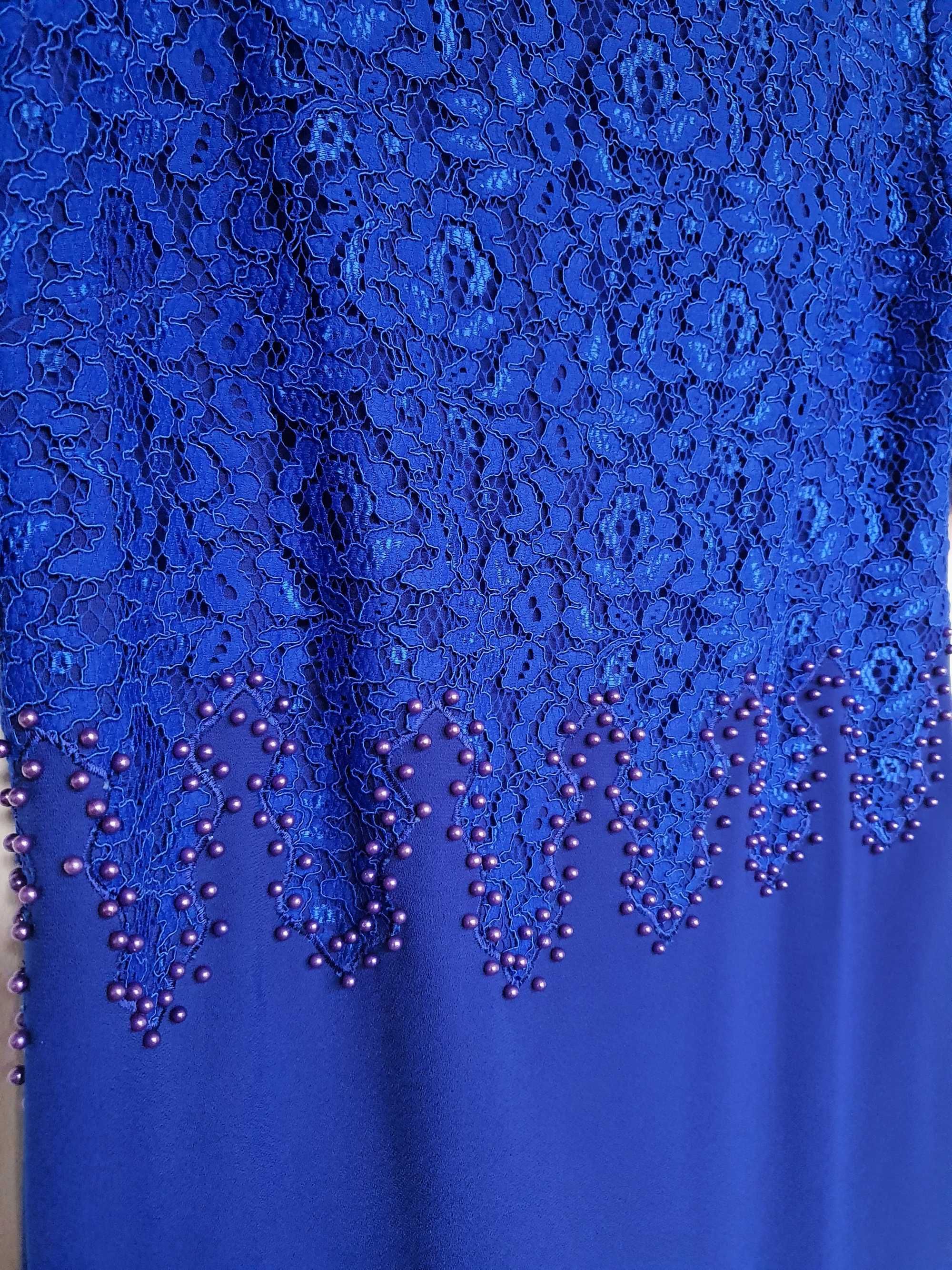 Rochie albastra cu dantela si margele