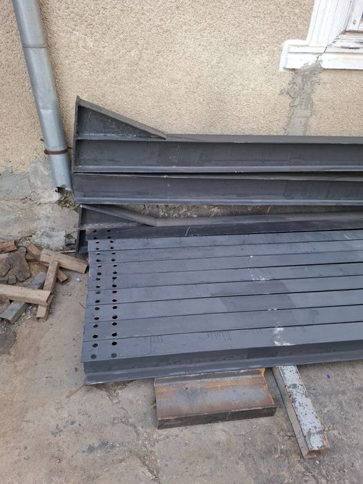 Vand din stoc 8x25x4m ipe confecționată din profile 160