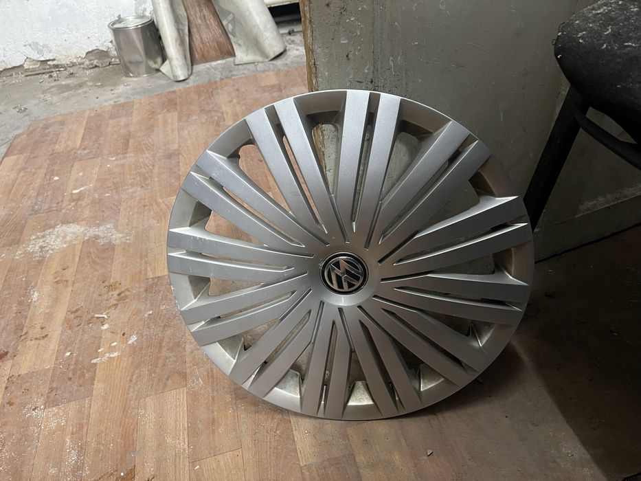 Продам колпак фолкс фаген оригинал