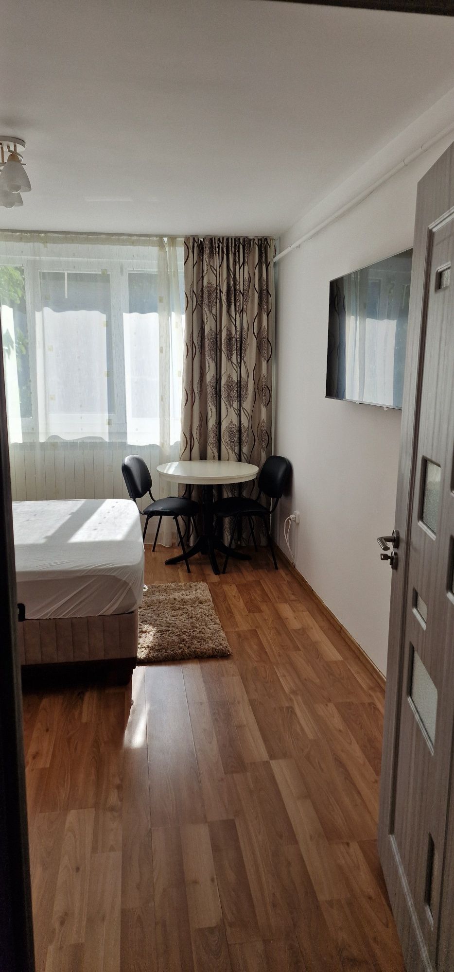 Proprietar Închiriez garsoniera,climatizare,centrala,Tiglina 1