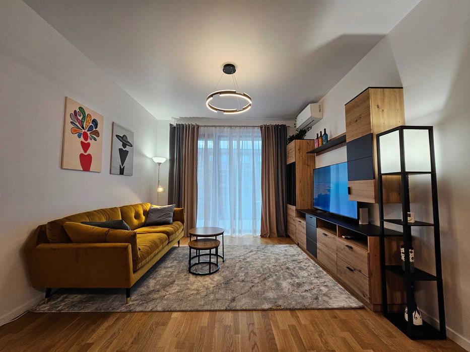 Inchiriere apartament central, nou, 2 camere, bloc Paltim - comision 0