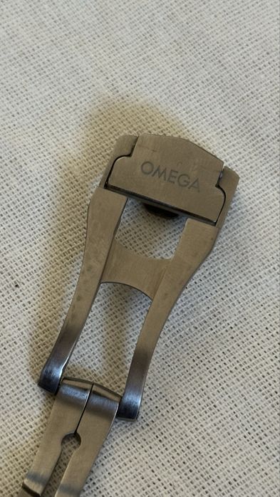 Omega Seamaster Diver 300M 007 Edition Titanium VSF