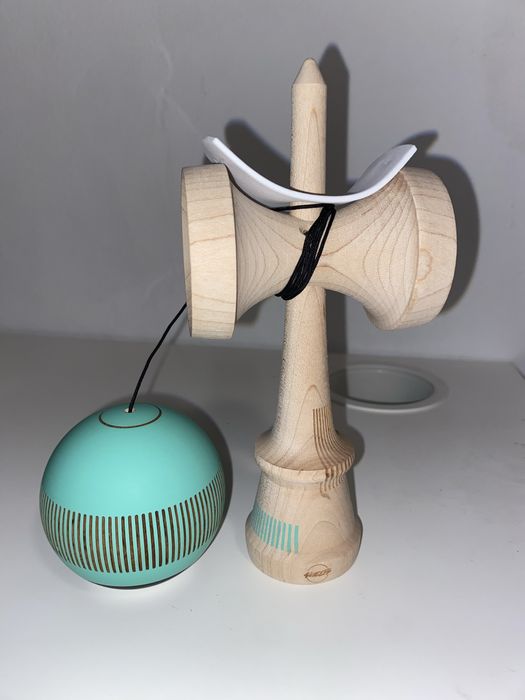 Kendama Sweets Broken Bones