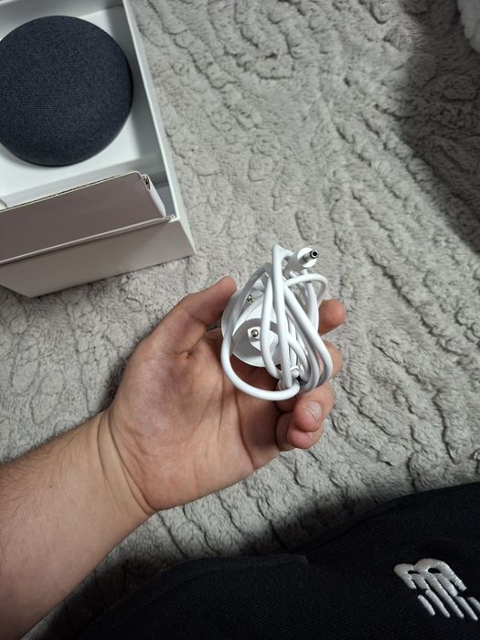 Vand google nest generatia a 2 a