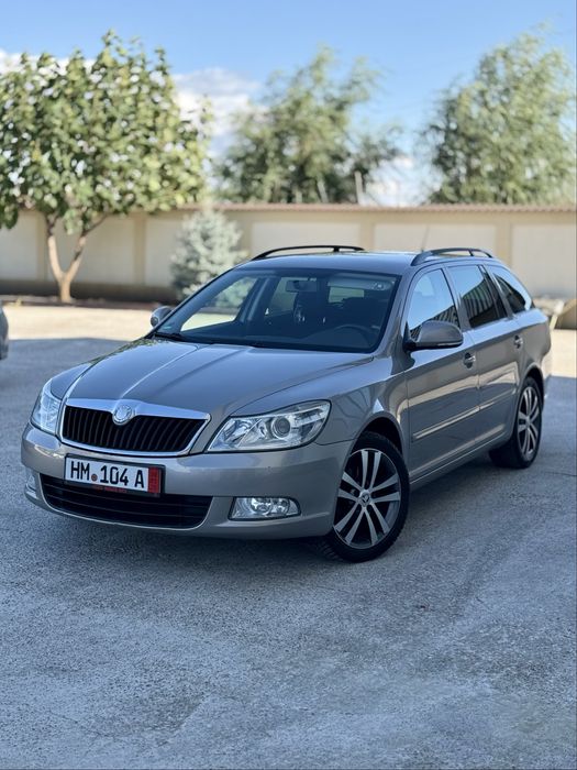 Skoda Octavia / 2011 / Euro 5 / Bi Xenon / Carlig / Tzoll Valabil