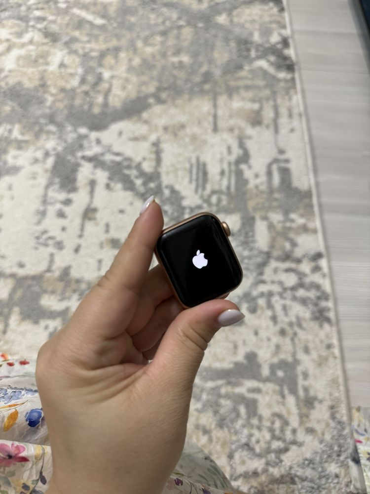 Apple Watch SE