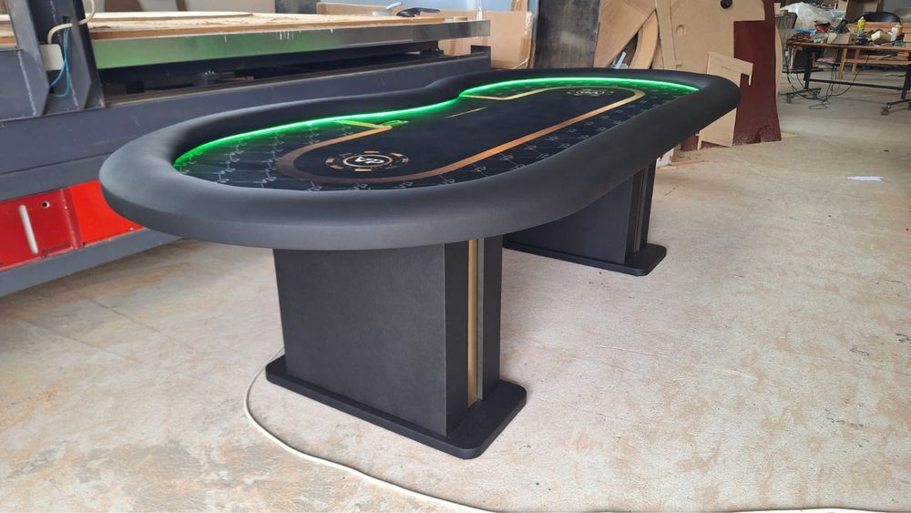 Masa poker customizata LED fabrica mese poker CustomTables.eu | STOC