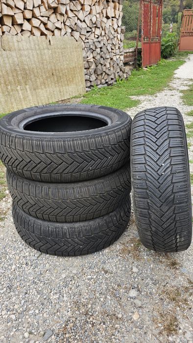 Vand 4 anvelope iarna 185 65 R 15 Michelin Alpin 6