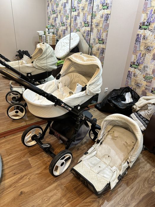 Продам коляску Lonex