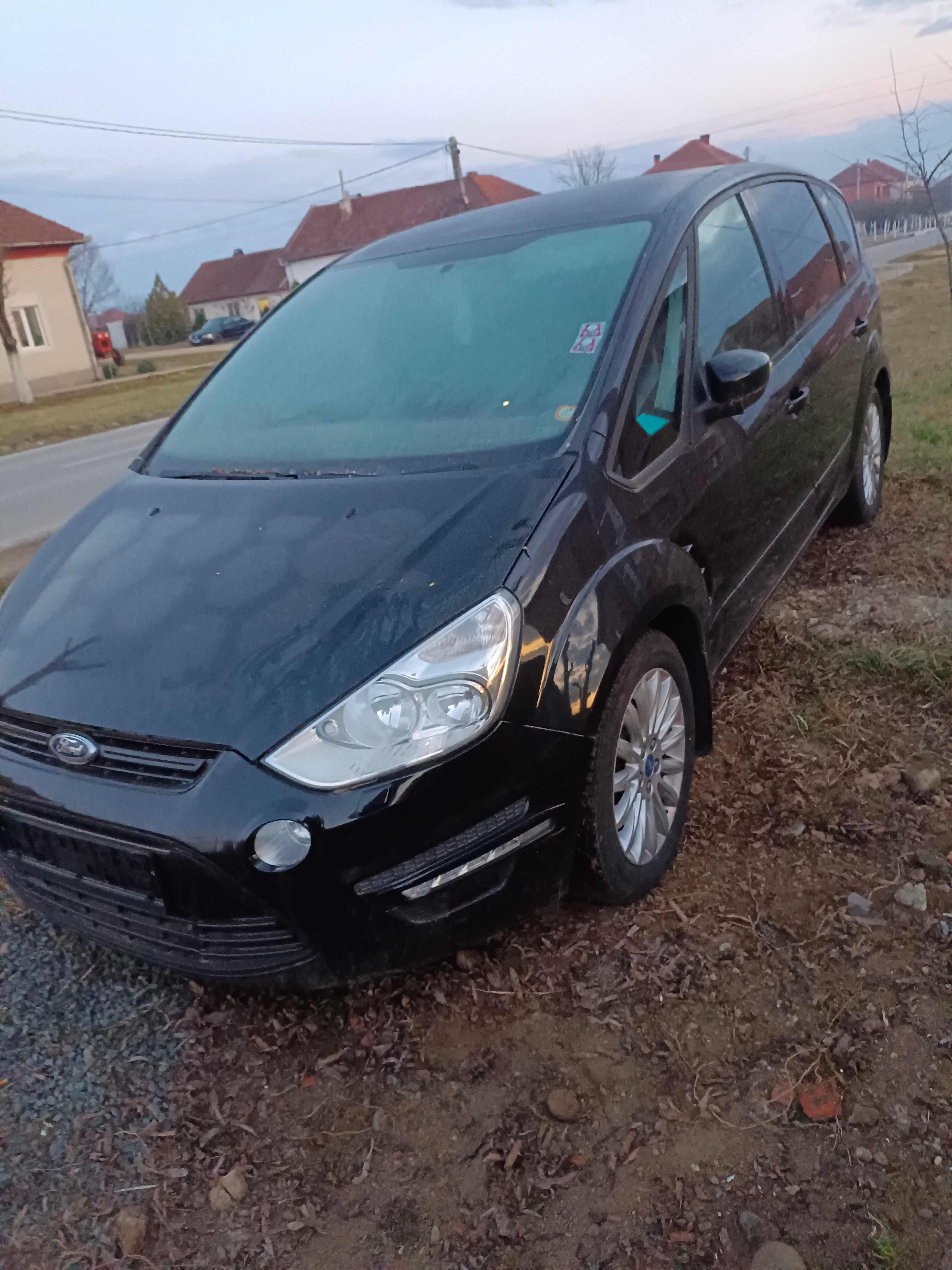 Ford s max 7 locuri