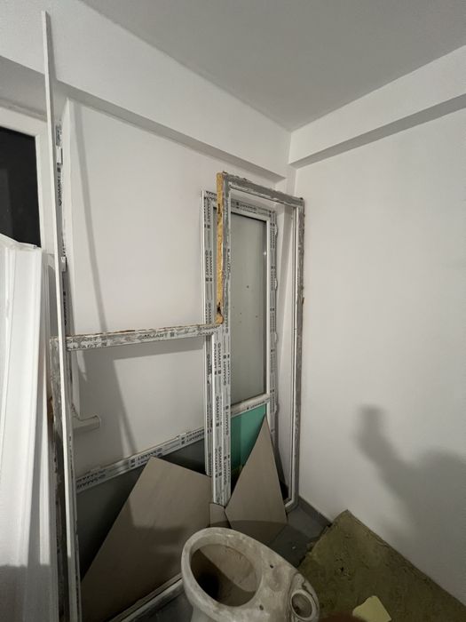 Продам пластиквое окно