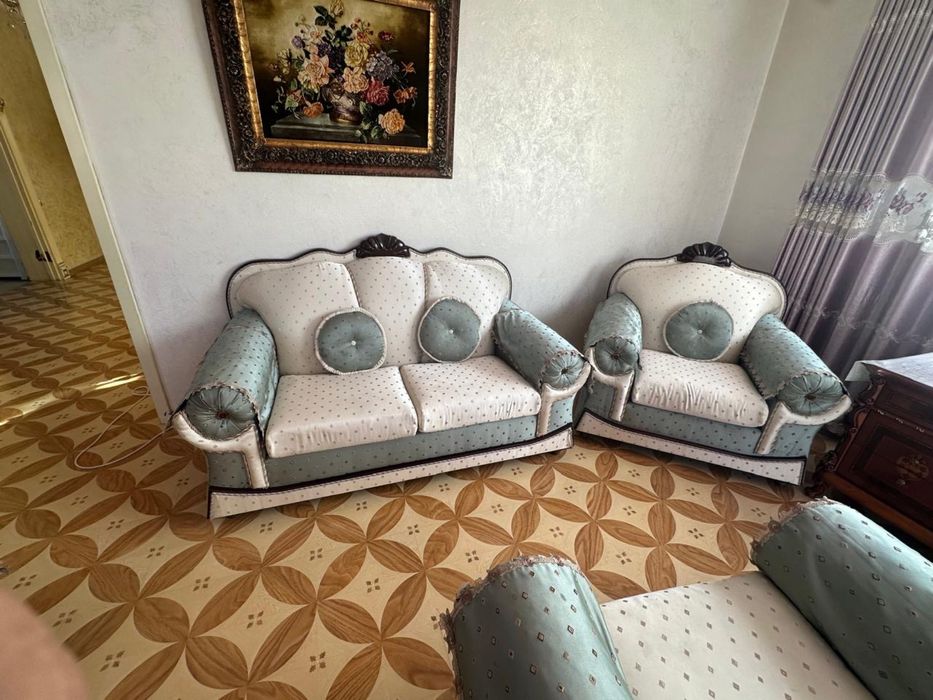 Комплект мягкой мебели