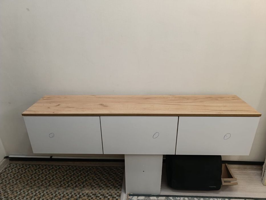 Продам тумбу под тв