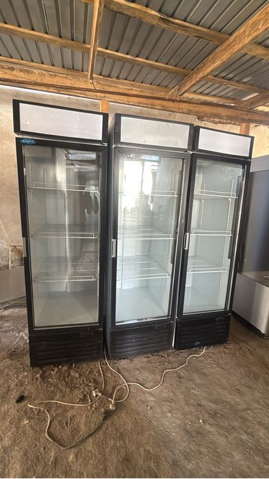 Витринные холодильники