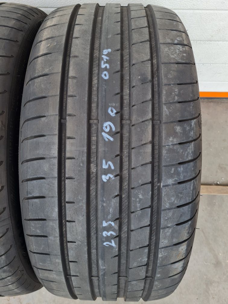 Летни гуми 2 броя GOODYEAR Egle F1 235 35 R19 дот 0519