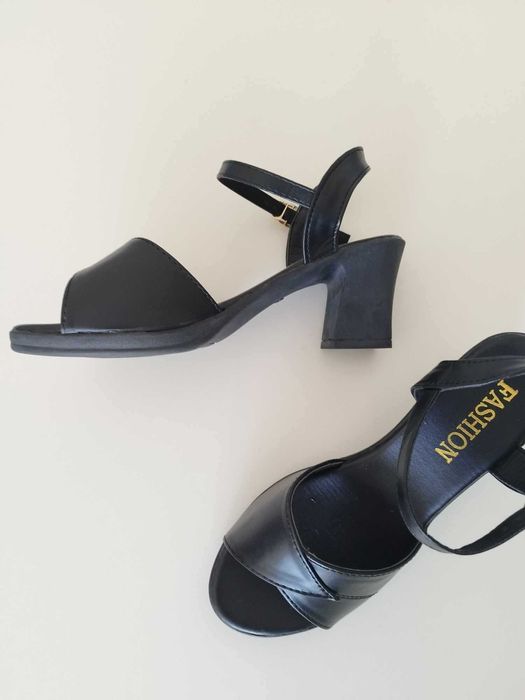 Летни обувки нови