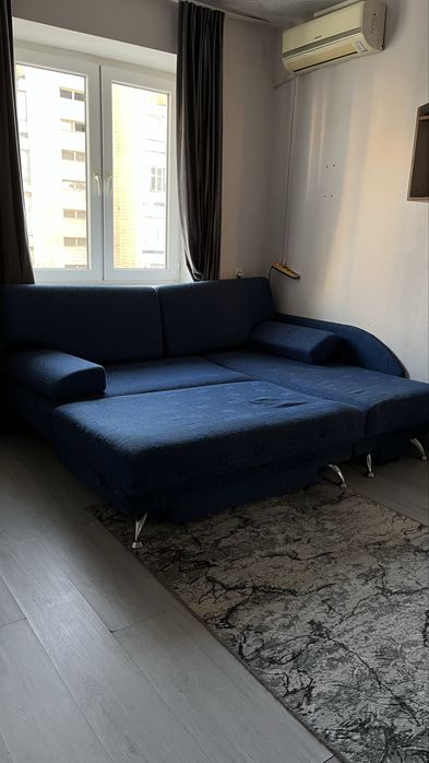 Продам диван б/у срочно