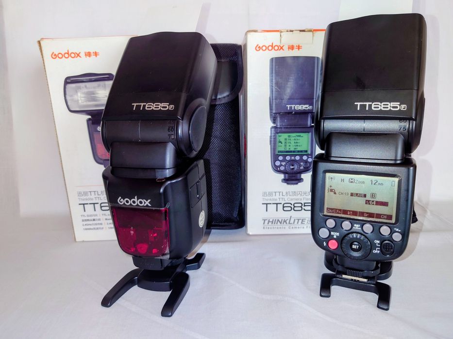Vand Godox TT685  Fuji - 2 buc