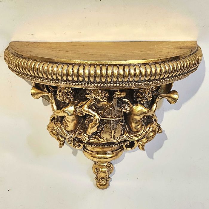 Декоративна конзола с барокови мотиви – музиканти амурчета