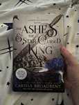 The Ashes And The Star-Cursed King Carissa Broadbent Editie Speciala