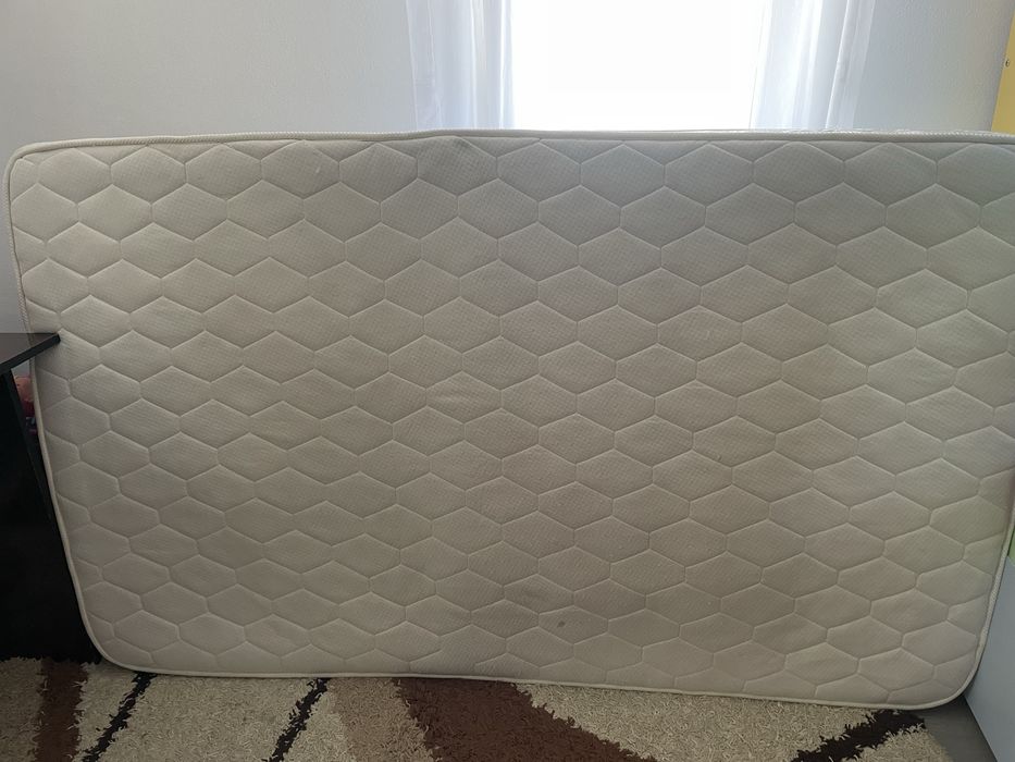 Vand saltea 120/200cm in stare buna