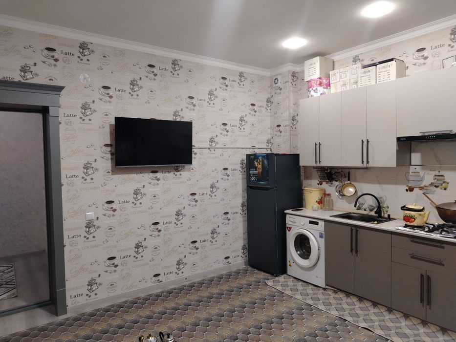 Срочно! Гўзал дахаси 3 хонали янги курилган евро ремонт, жихозлари бн