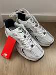 New Balance MR530
