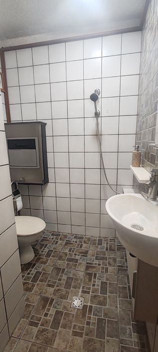 Дава се под наем Тристаен апартамент в София, Докторски паметник - 95 кв.м за 714 € - Снимка #16