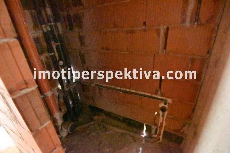 реф.15380 Две спални, среден етаж-Гагарин!