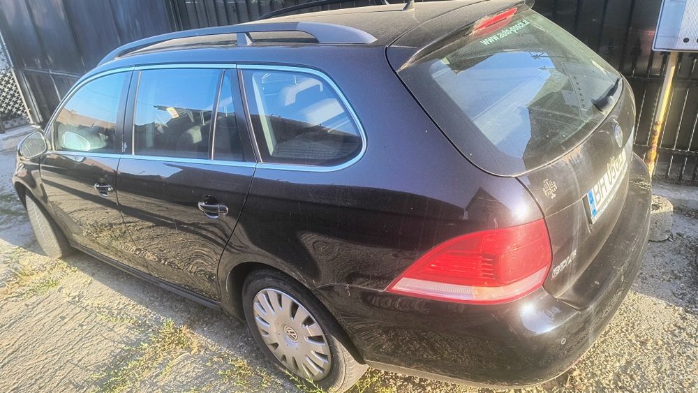 VW Golf anul  2009