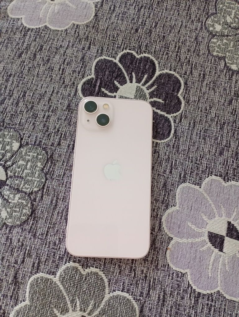 iPhone 13  256GB розовый