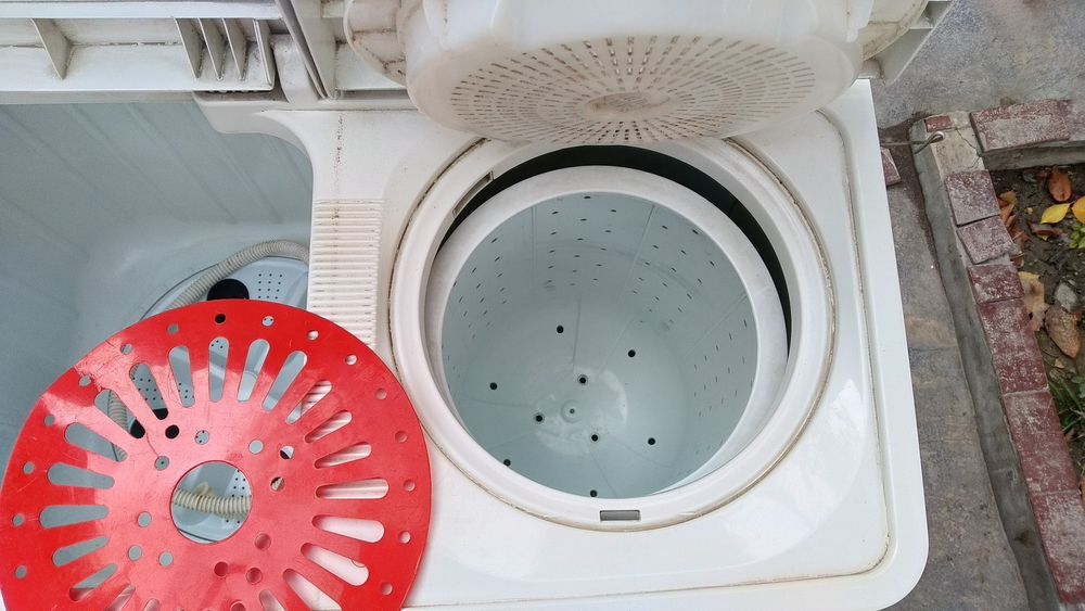 Полуавтомат стиральный машина 10кг сотилади